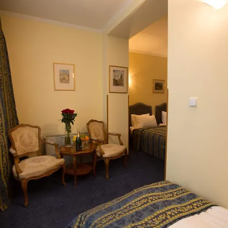 Tyl Hotel 4*