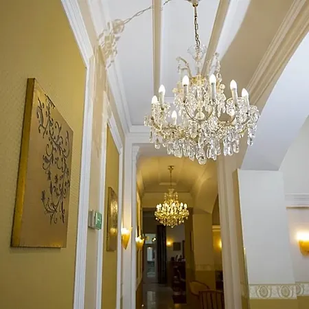 Tyl Hotel