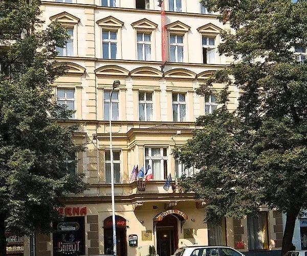 Tyl Hotel